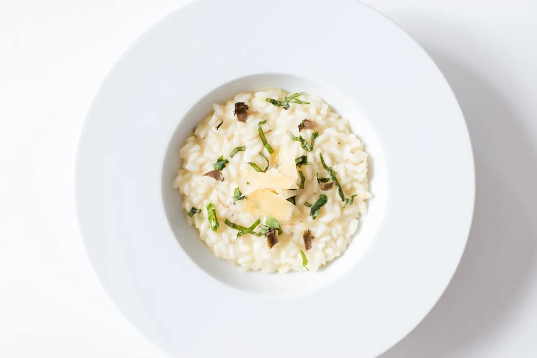 Risotto crémeux aux champignons et copeaux de parmesan